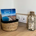 Διαμέρισμα Bright Ac Prime Location Place Massena Steps From