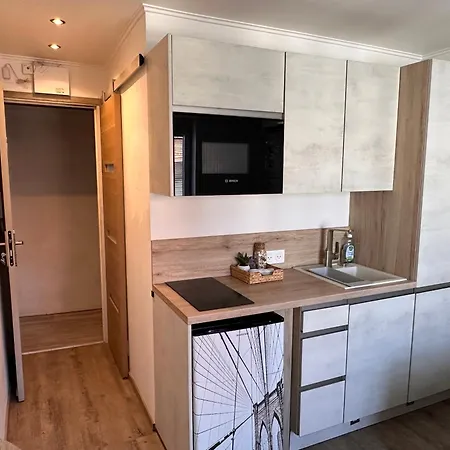 Bright -2 Min To Near Massena Square * 니스