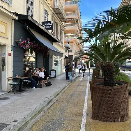 Apartmán Bright -2 Min To Near Massena Square *