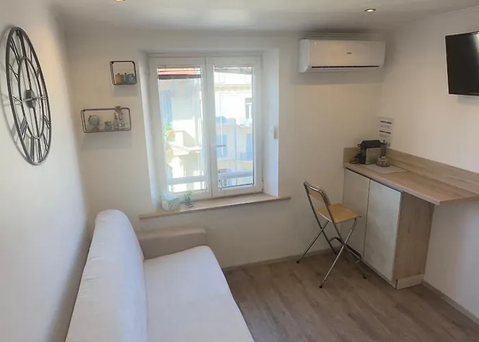Apartment Bright Ac Prime Location Place Massena Steps From