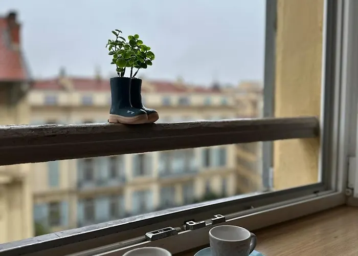 Apartman Bright Ac Prime Location Place Massena Steps From